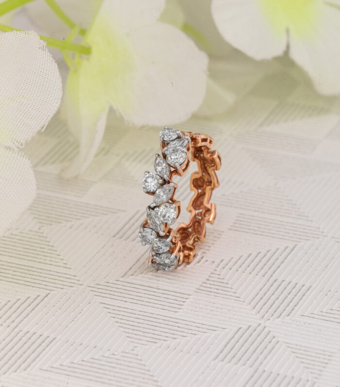 Dia Floral String Band Ring