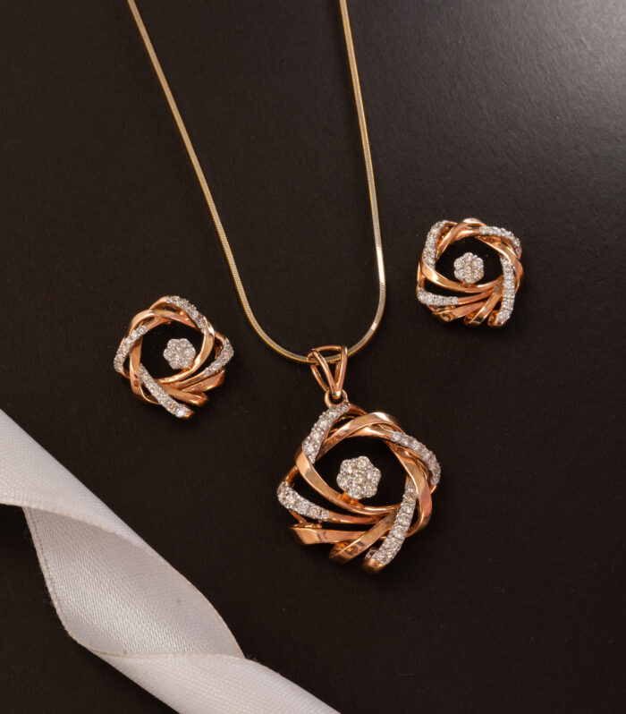 INWARD MERGE PENDANT SET