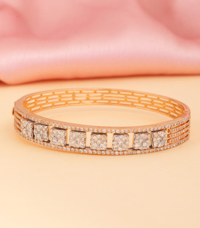 DANCING DIA BRACELET