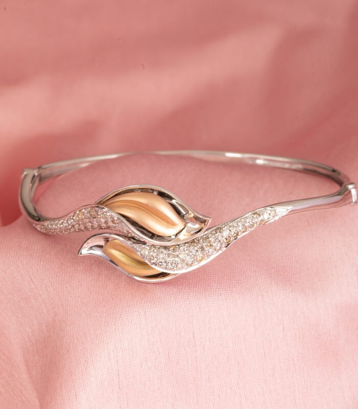 Tri Colour Leaf Bracelet