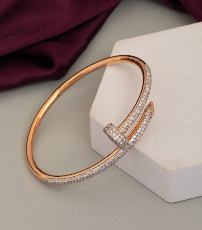 NAIL & ATTACH BRACELET